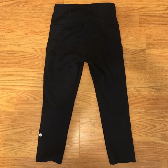 Lululemon Fast and Free 19” cropped legging - Picture 4 of 4
